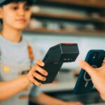 cashier using pdq