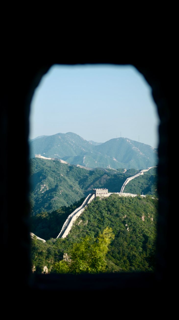 great wall of china view through arch